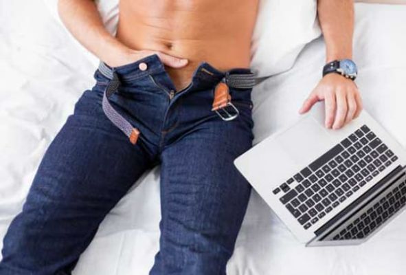 Thủ dâm nam bằng phim người lớn Thủ dâm nam bằng phim người lớn