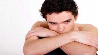 Tìm hiểu hiện tượng xuất tinh ra máu ở nam giới